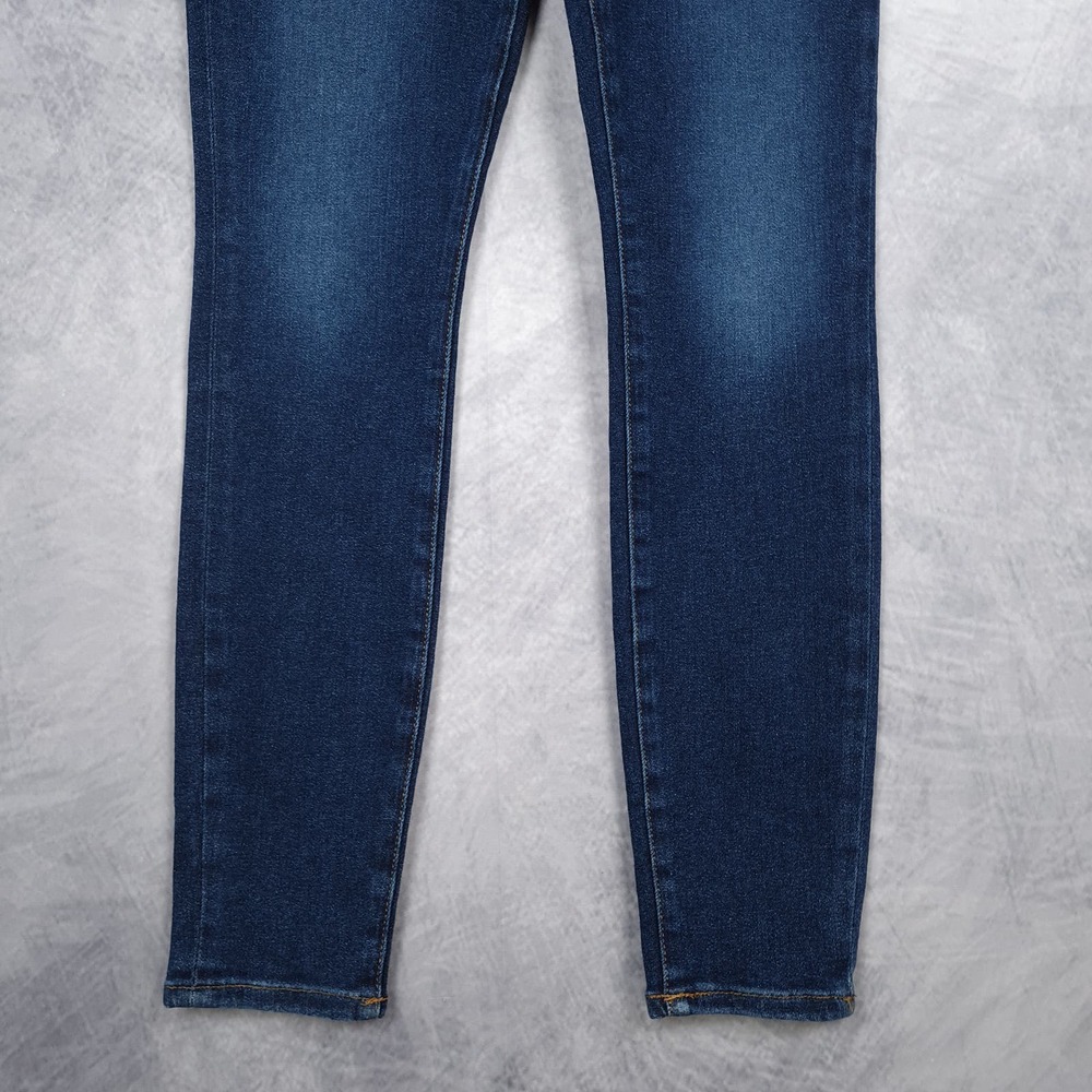 Good American Skinny Jeans in Dark Blue Wash - Picture 5 of 16
